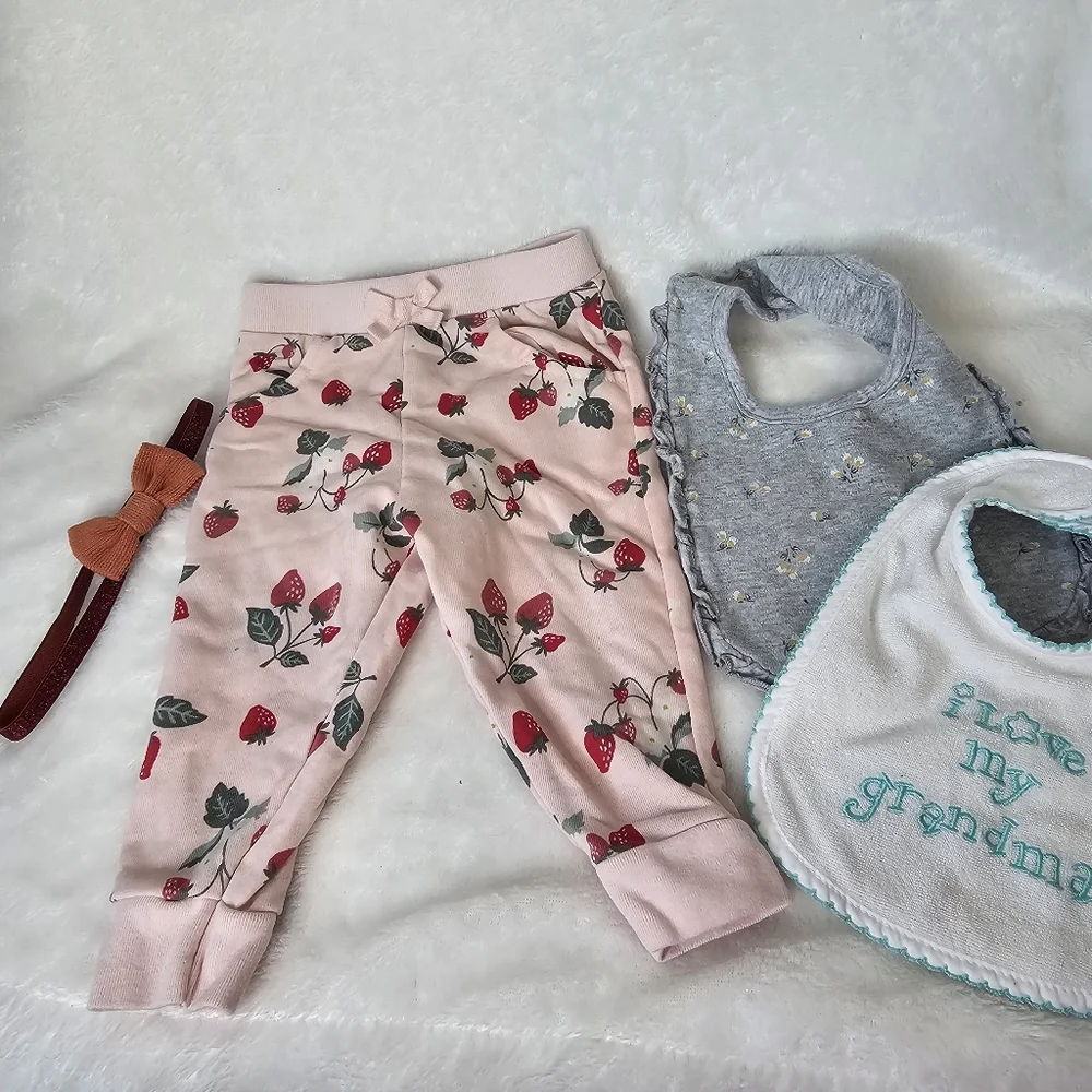 Lot of 4‎ - Baby Girl Items - Strawberry Pink Pants Size 12 M Hair Bow & 2 Bibs